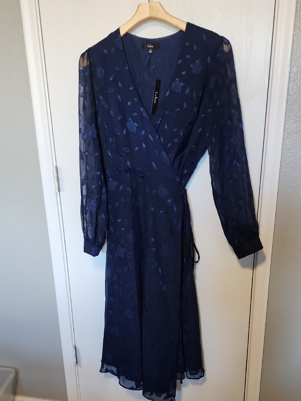 Lulu's Midnight Navy Floral Wrap Dress